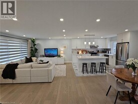 11 Prince St in Kitchener, ON - Building Photo