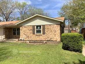3325 Hummingbird Ln in Denton, TX - Building Photo - Building Photo
