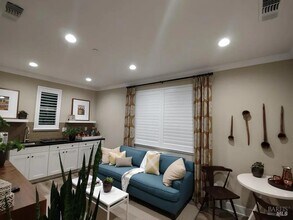 706 Hydrangea Dr in Vacaville, CA - Building Photo - Building Photo