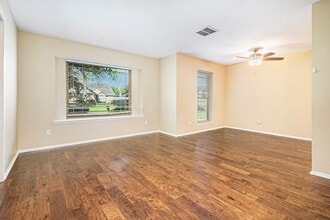 302 Lochnell Dr in Houston, TX - Building Photo - Building Photo