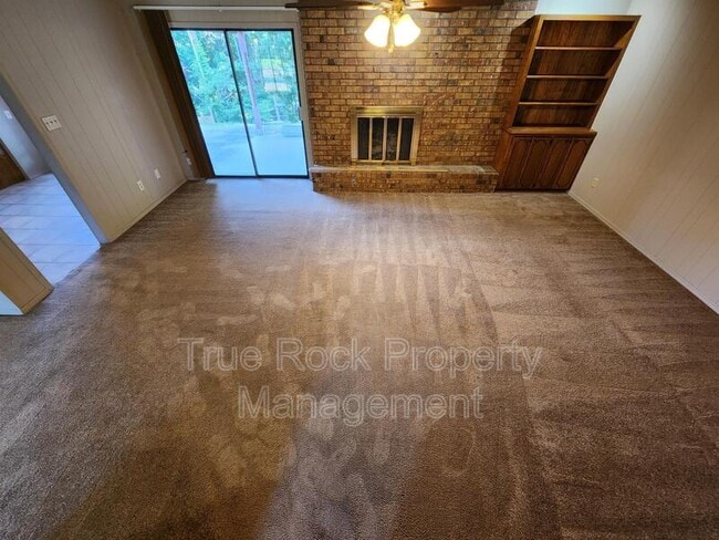 2516 E Timber Terrace in Ada, OK - Building Photo - Building Photo