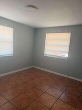 314 Douglass Ave in West Palm Beach, FL - Building Photo - Building Photo