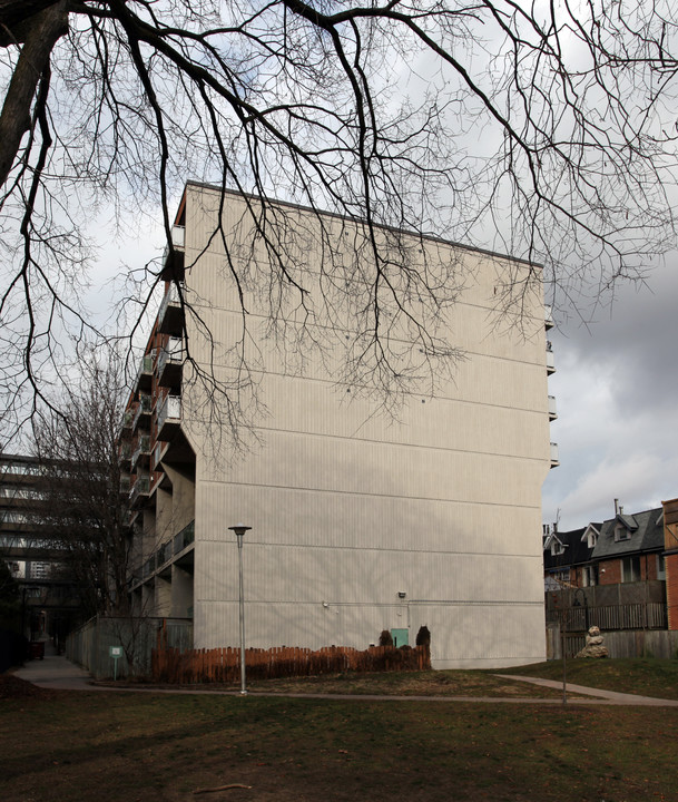 Diane Frankling Co-Op in Toronto, ON - Building Photo