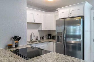 5212 Puritan Ave in Tampa, FL - Building Photo - Building Photo