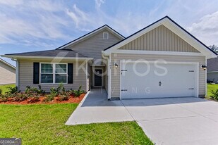 105 Bluff Rd in Springfield, GA - Building Photo