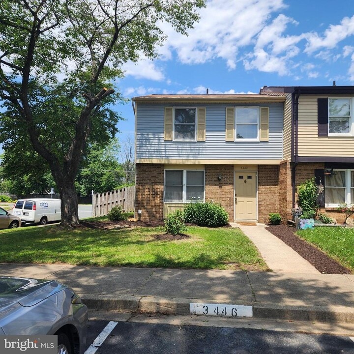 3446 Brookville Ln in Woodbridge, VA - Building Photo