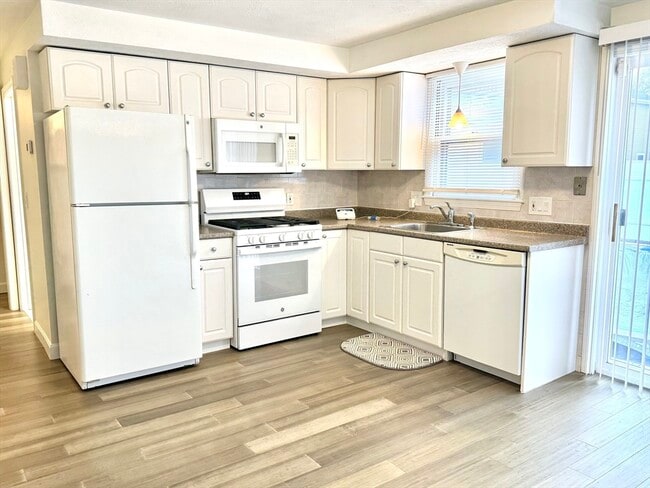 92 Eustis St, Unit #1