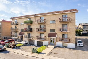 9010 Boul in Montréal, QC - Building Photo
