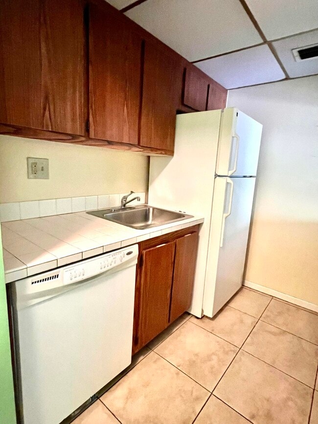 property at 2000 N Congress Ave