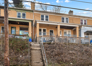 1038 Flemington St in Pittsburgh, PA - Building Photo - Building Photo