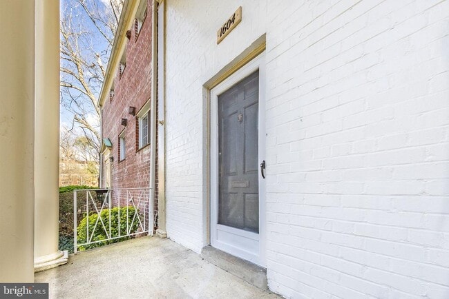 1604 Preston Rd in Alexandria, VA - Building Photo - Building Photo
