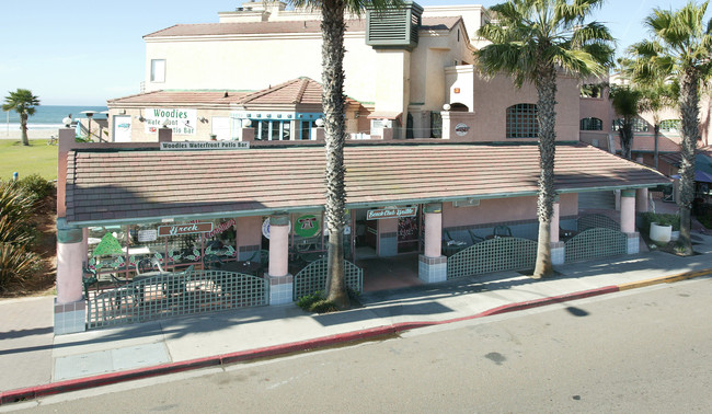 710-714 Seacoast Dr in Imperial Beach, CA - Foto de edificio - Building Photo