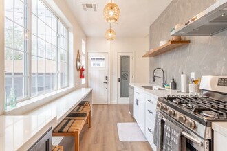 142 Bell St in Reno, NV - Building Photo - Building Photo