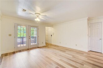 304 Madison Ct in Smyrna, GA - Building Photo - Building Photo