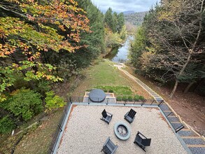 1393 NY-296 in Hunter, NY - Building Photo - Building Photo