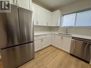 21292-21123 123 Ave in Maple Ridge, BC - Building Photo - Building Photo