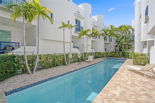 1101 101st St in Bay Harbor Islands, FL - Building Photo