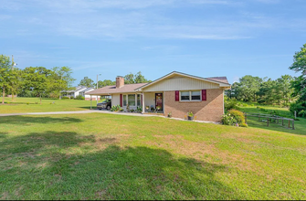 13074 NC-27 in Broadway, NC - Building Photo - Building Photo