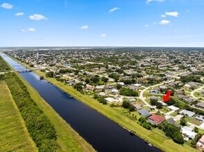 522 SW S Quick Cir in Port St. Lucie, FL - Building Photo - Building Photo