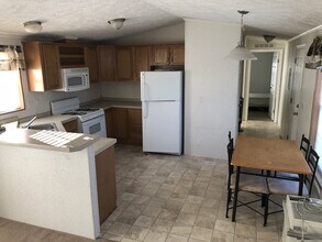 211 Main St N in Belfield, ND - Building Photo - Building Photo