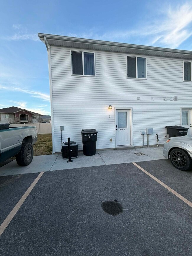 355 N 2650 W in Tremonton, UT - Foto de edificio - Building Photo