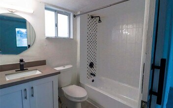 14010 NE 3rd Ct, Unit #1 in Miami, FL - Building Photo - Building Photo