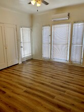 808 N Poinsettia Pl in Los Angeles, CA - Foto de edificio - Building Photo