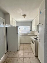 8139 Helston Dr in Jacksonville, FL - Building Photo - Building Photo