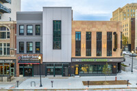 Trios Apartments in Omaha, NE - Foto de edificio - Building Photo