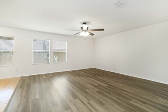8647 Silver Willow in San Antonio, TX - Building Photo - Building Photo