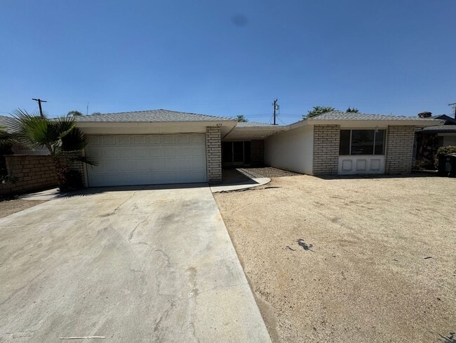 475 S Walnut St in Hemet, CA - Building Photo - Building Photo