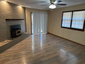 2930 S Kimbrough Ave in Springfield, MO - Building Photo - Building Photo