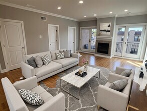 4812 W Montrose Ave in Chicago, IL - Building Photo - Building Photo