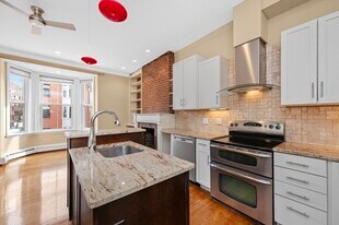 100 Charles St in Boston, MA - Building Photo