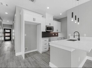 8910 De Priest St in Houston, TX - Building Photo - Building Photo