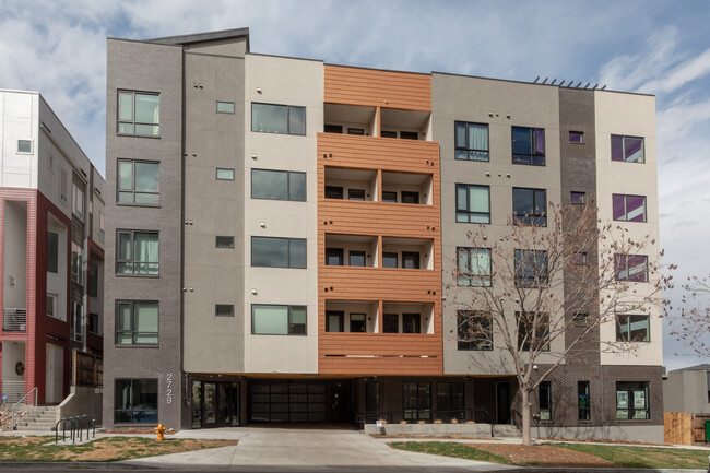 Jeff Park Flats in Denver, CO - Building Photo - Building Photo