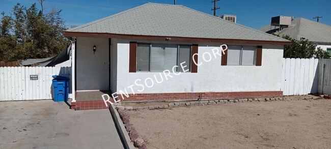 831 W Buena Vista St in Barstow, CA - Building Photo - Building Photo