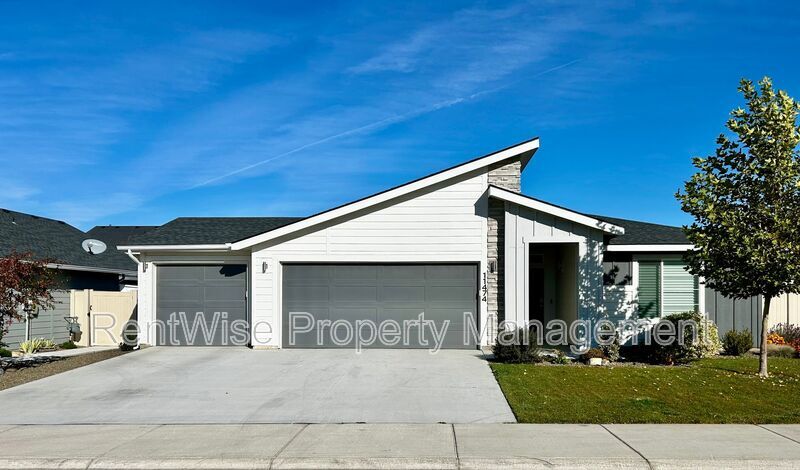 11474 W Teratai St in Star, ID - Foto de edificio