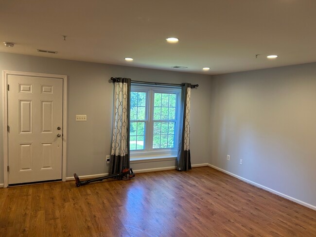 8549 Bells Ridge Ter in Potomac, MD - Building Photo - Building Photo