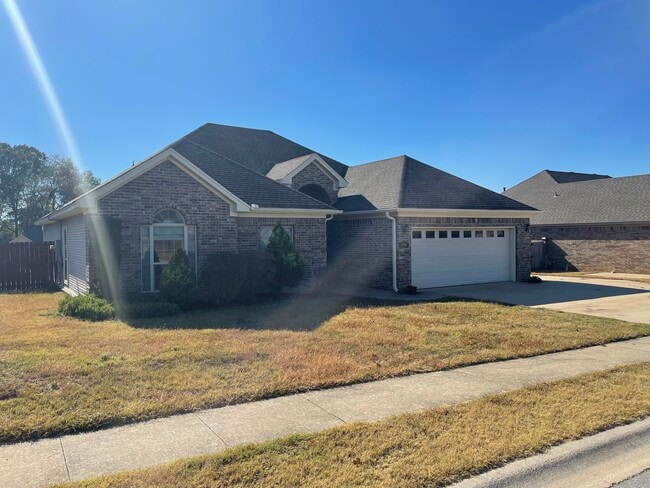 property at 2603 Redcliff Dr