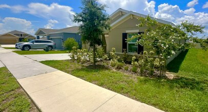 1036 Theodore St in Davenport, FL - Building Photo - Building Photo