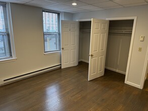 50 Queensberry St, Unit 1 in Boston, MA - Building Photo - Building Photo