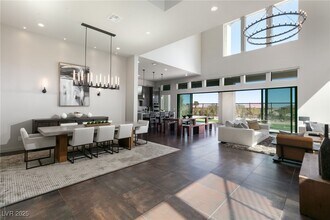 10655 Patina Hills Ct in Las Vegas, NV - Building Photo - Building Photo