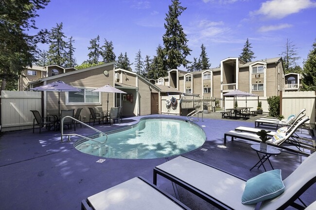 Park 210 Apartment Homes in Edmonds, WA - Building Photo - Building Photo