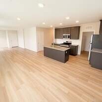 310 Tower Ridge Cir in Scotchtown, NY - Building Photo