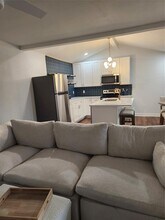 1513 McLain St in Taylor, TX - Building Photo - Building Photo