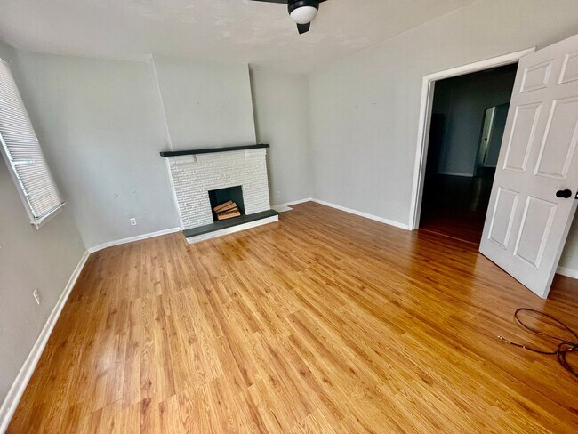 346 39th St-Unit -Unit 1 in Pittsburgh, PA - Foto de edificio - Building Photo