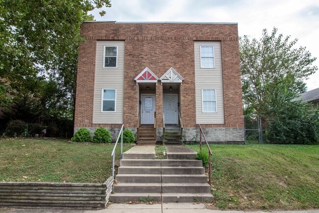 4346 Swan Ave in St. Louis, MO - Building Photo - Building Photo