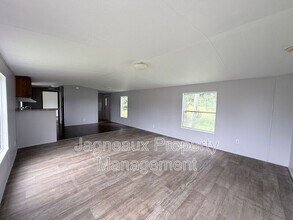 1908 Center St in Vinton, LA - Building Photo - Building Photo