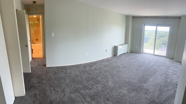 1111 University Blvd W, Unit 909A in Silver Spring, MD - Building Photo - Building Photo